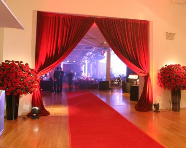 Red Carpet wedding idea 